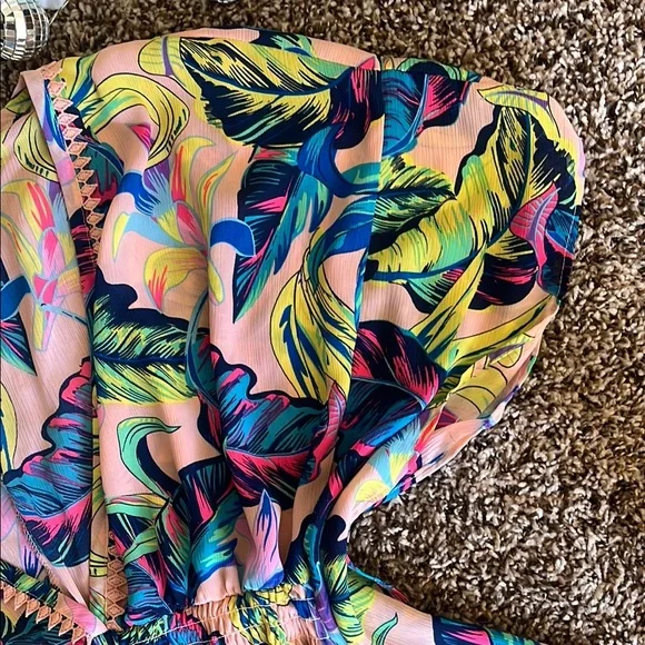 Vibrant Tropical Leaf Print Dress - Picture 5 of 11